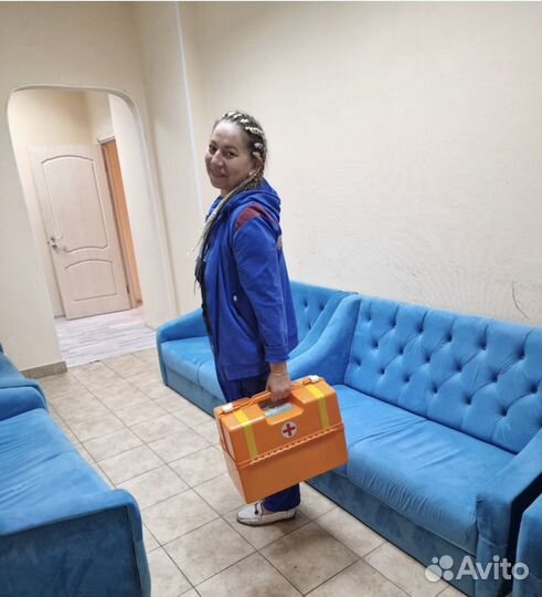 Врач нарколог