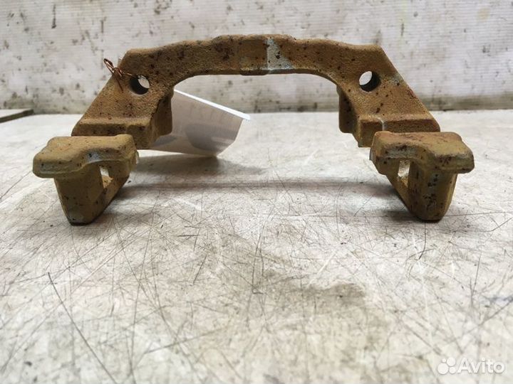 Скоба суппорта заднего Ford Focus 2 2005-2008