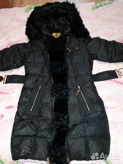 Пуховик женский с мехом 46