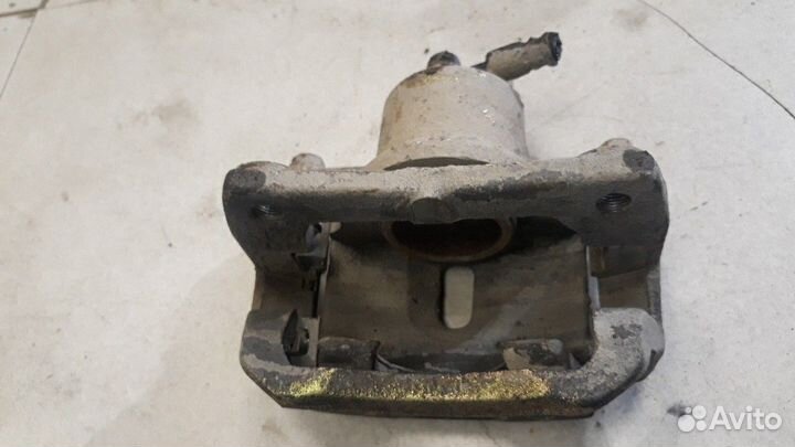 Суппорт передний правый Geely MK