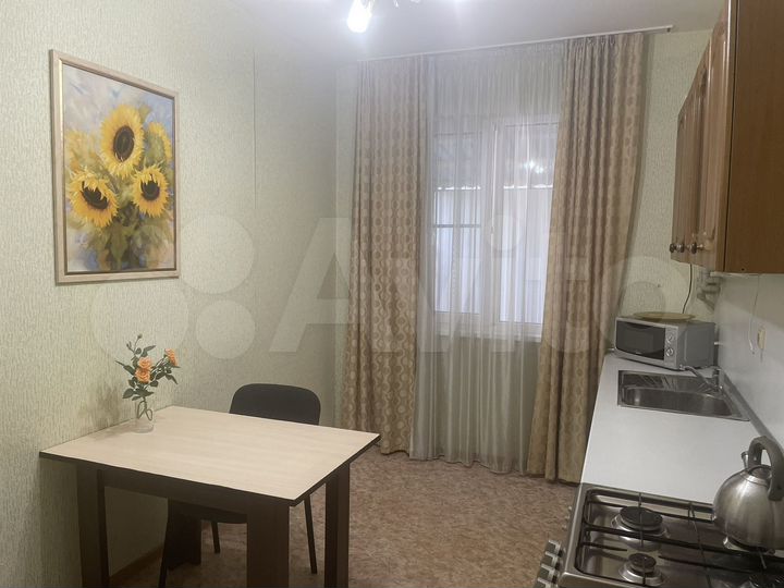 1-к. квартира, 40 м², 1/2 эт.
