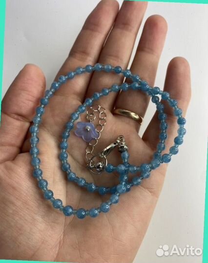 Мелкие голубые бусы из камней кварц 45 см