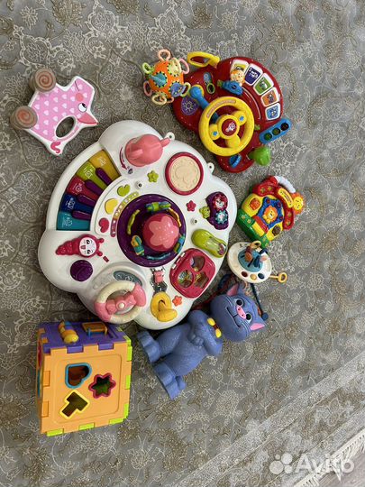 Развивающие игрушки для малышей