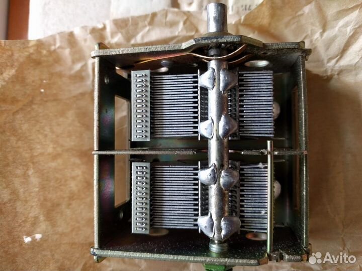 Конденсатор кпв-2-12/495 пф