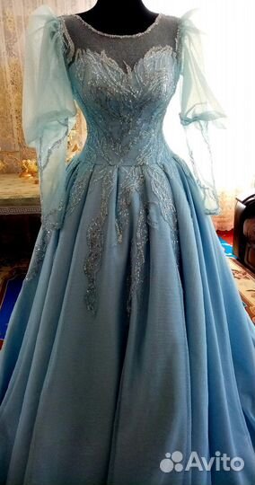 Вечернее платье