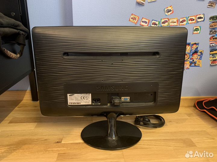 Монитор Samsung SyncMaster B2430