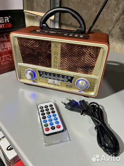 Радиоприемник ретро