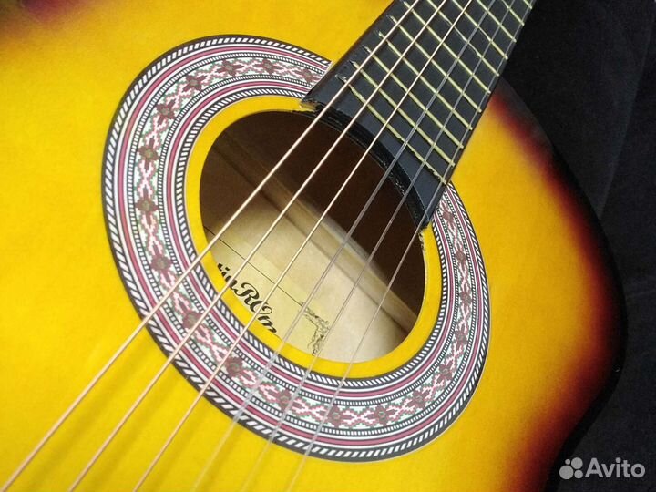 Классическая гитара новая 3/4