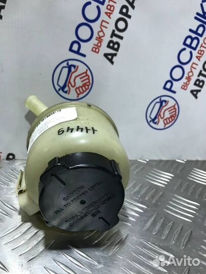 Бачок гур Nissan Sunny 9 B15