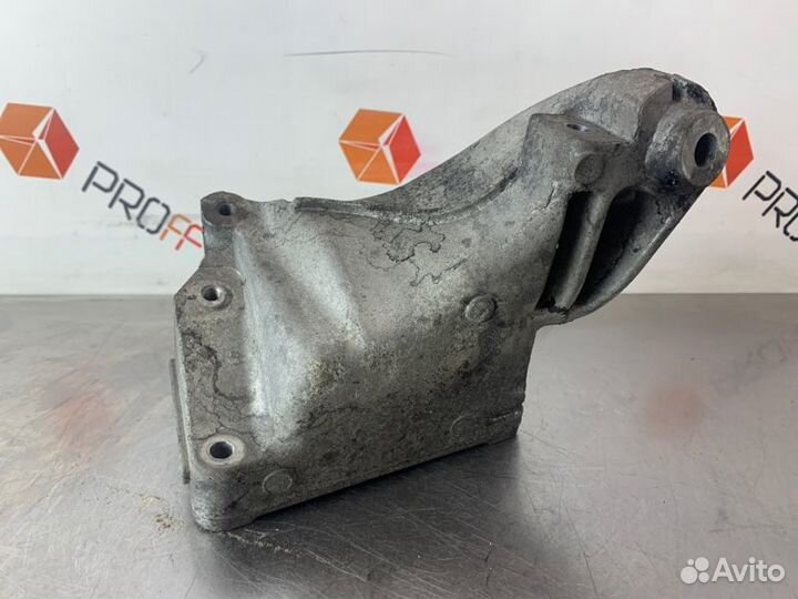 Кронштейн двигателя левый Mercedes Gle W166 OM651