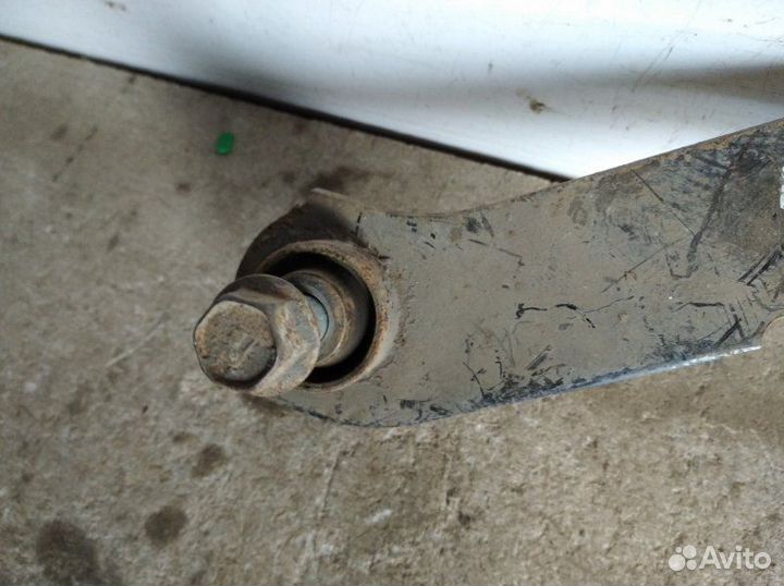 Рычаг задний левый Mitsubishi Lancer CX 2007-2017