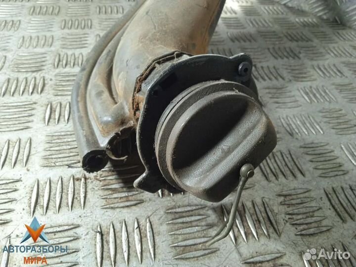 Горловина топливного бака Renault Megane рест