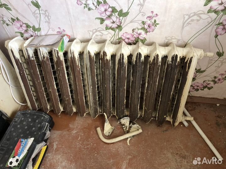 Батарея чугунная