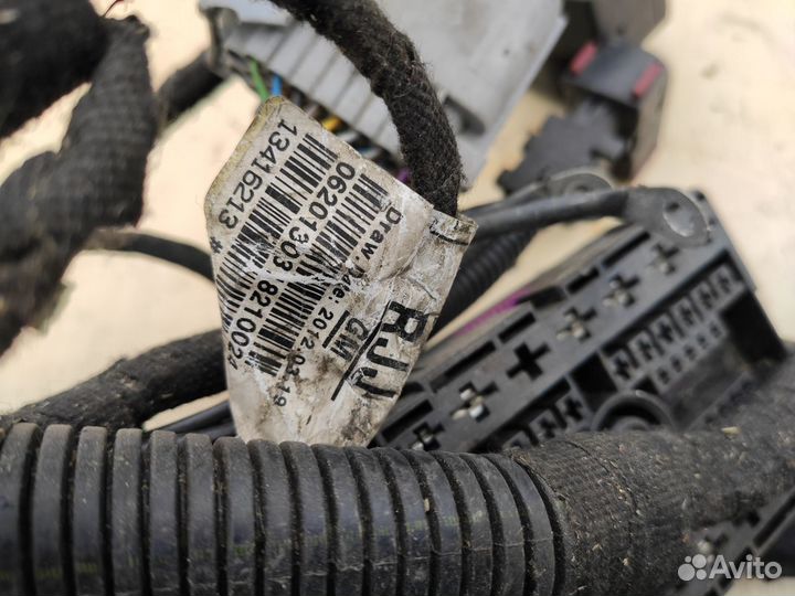 Проводка передней части фар на Opel Astra J