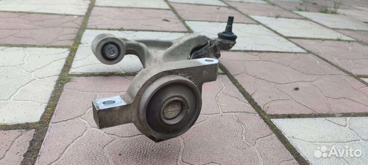 Рычаг левый нижний инфинити g25