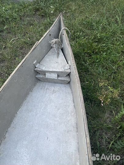 Лодка алюминевая