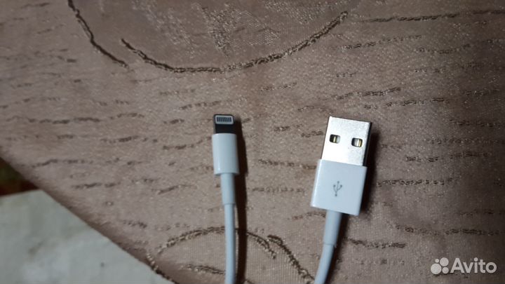 Кабель для iPhone