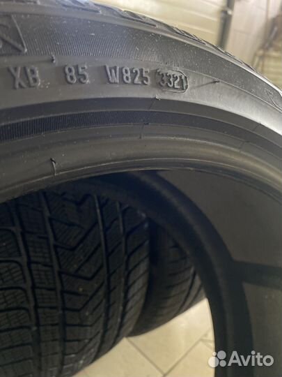 Pirelli Scorpion Winter 265/35 R22 и 285/35 R22 106V