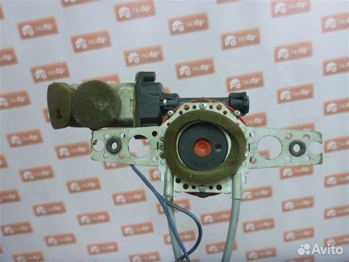 Стеклоподъемник передний правый Skoda Felicia 6U1