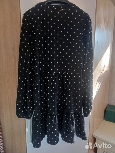 Платье Stradivarius 48