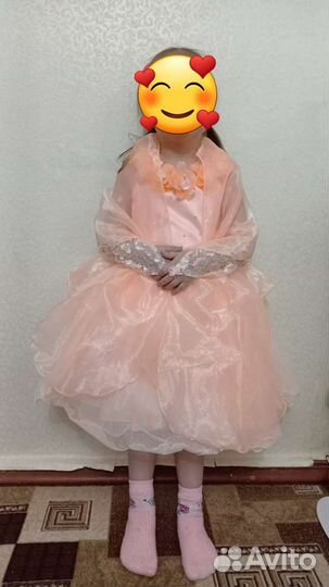 Нарядное платье для девочки