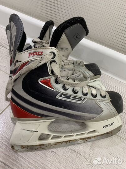 Хоккейные коньки bauer 35р