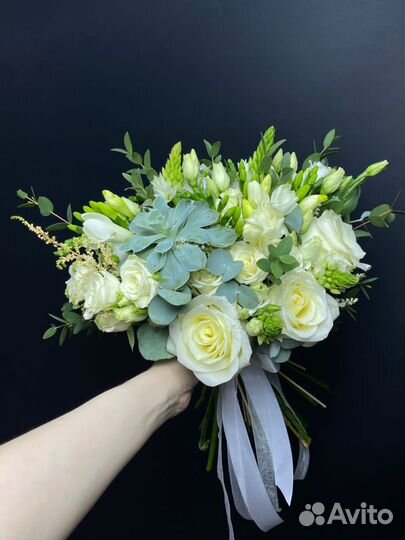 Букет невесты с суккулентом