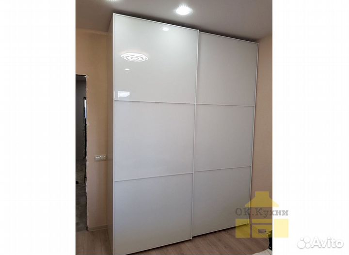 Шкаф распашной