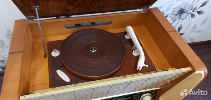 Радиола Ламповая 