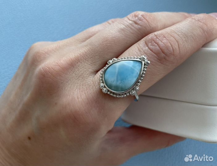 Серебряное кольцо с крупным ларимаром