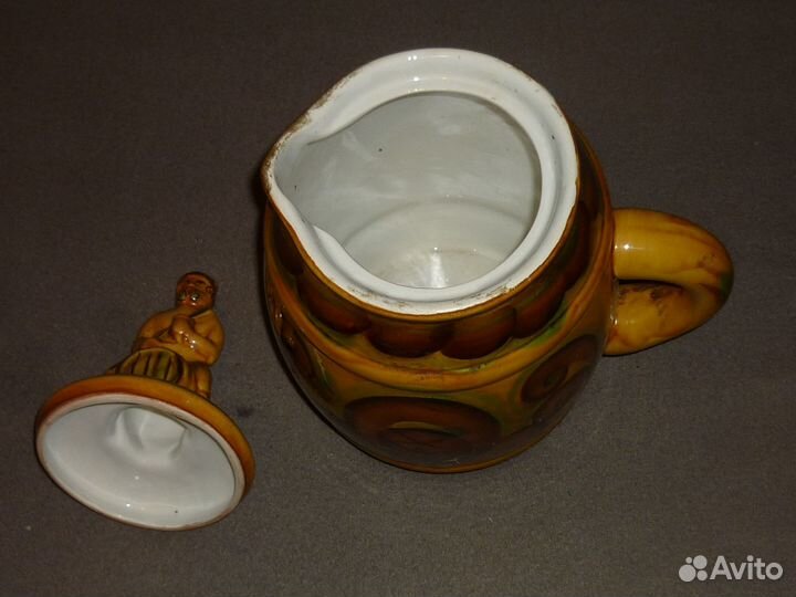 Пивная кружка,штоф Бочка с казаком керамика СССР