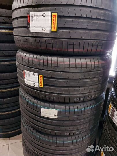 Pirelli P Zero 305/40 R20 и 275/45 R20