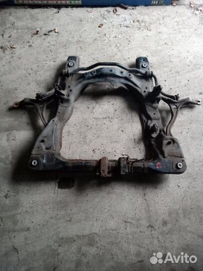 Подрамник (балка подмоторная) передний Honda