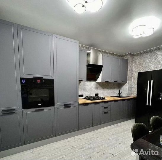 Кухонный гарнитур в наличии