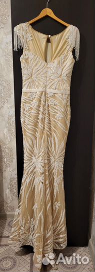 Вечернее платье İnvito