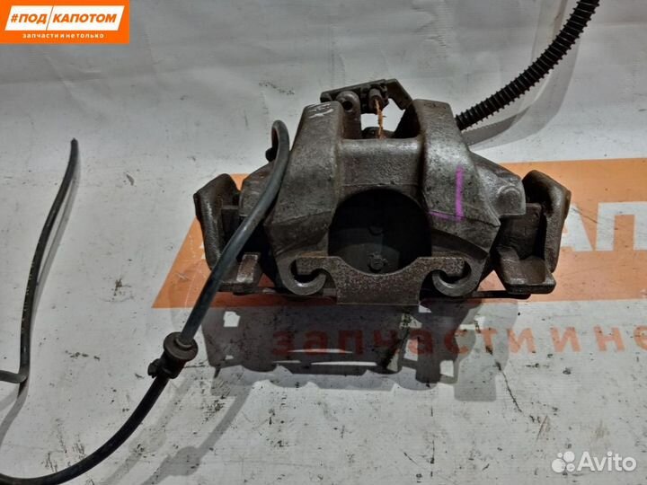 Суппорт тормозной задний правый Mercedes-Benz W211