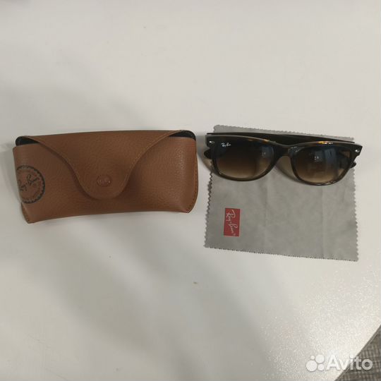 Солнцезащитные очки женские брендовые