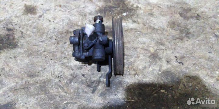 Насос гидроусилителя Mitsubishi Lancer седан 1.6