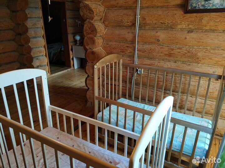 Детская кроватка 
