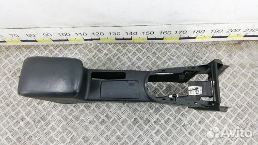 Подлокотник центральный nissan X-trail T31 (98T02I