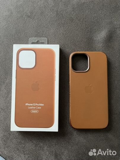 Оригинальный чехол на iPhone 12 pro max