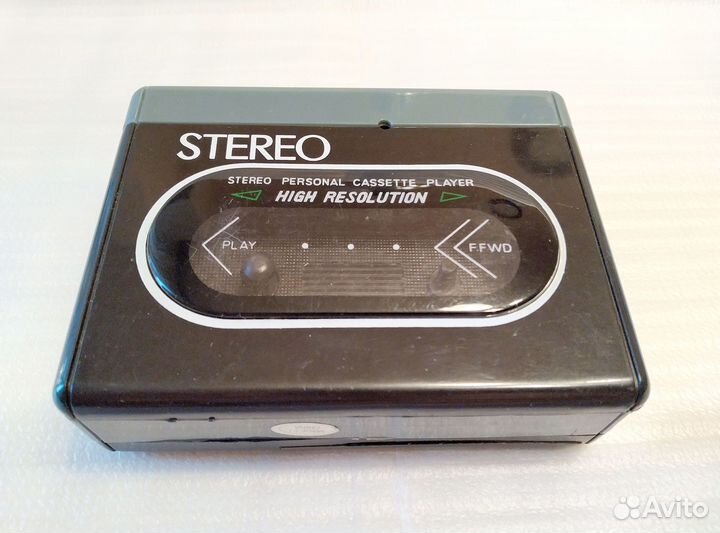 International AK-18. Кассетный плеер