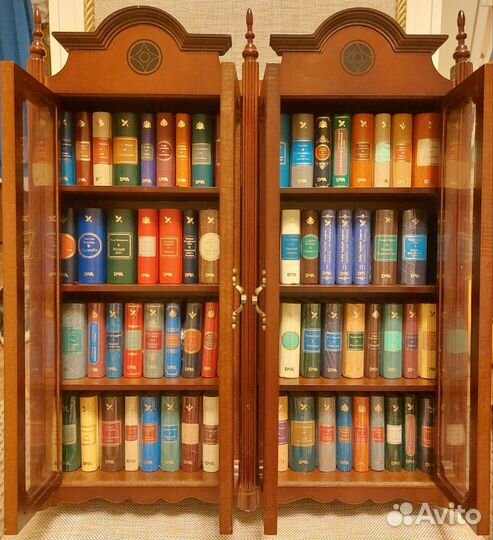 Миниатюрные книги Диагостини+ шкафчик