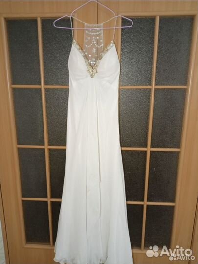 Платье вечернее