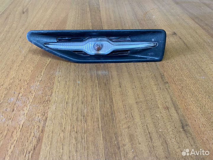 Повторитель указателя поворотов левый на Kia Rio