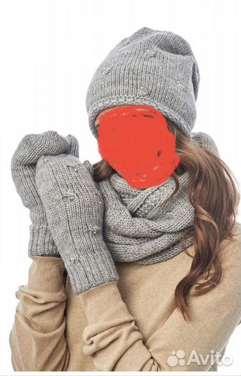 Женская шапка, снуд, варежки (комплект)