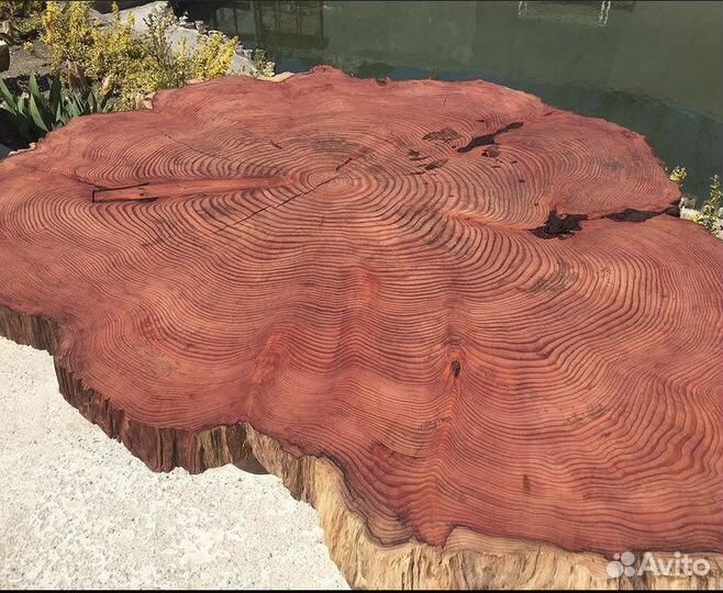 Стол из секвойи