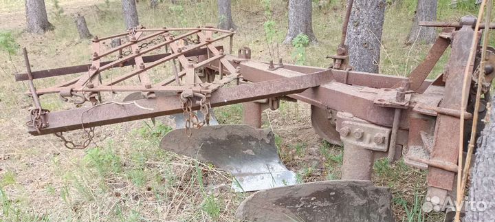 3 х корпусной плуг