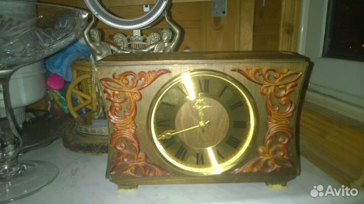 Часы настольные