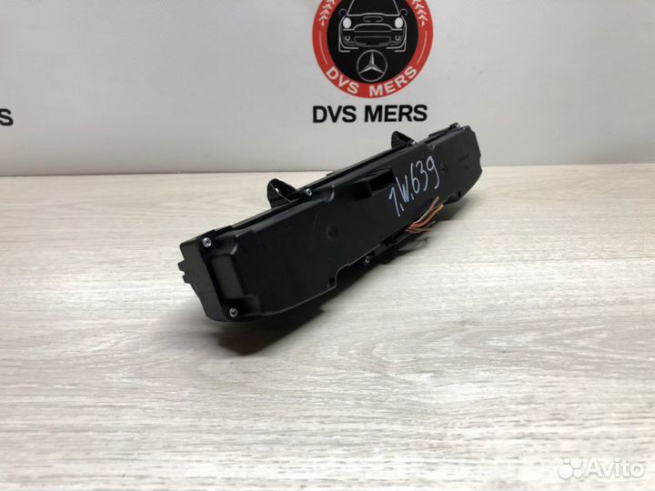 Блок кнопок В торпедо - Mercedes Vito Viano W 639